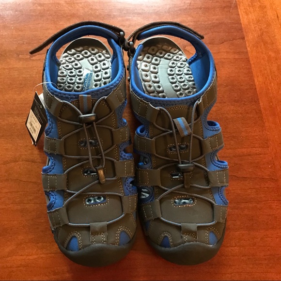 mountain warehouse water shoes